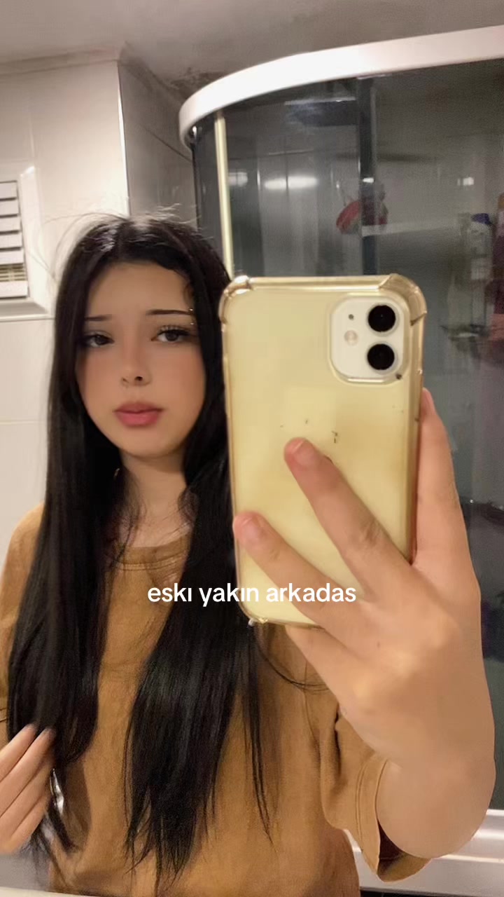 @CHERRY COLA🇹🇷