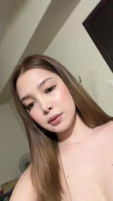 @𝒴 .