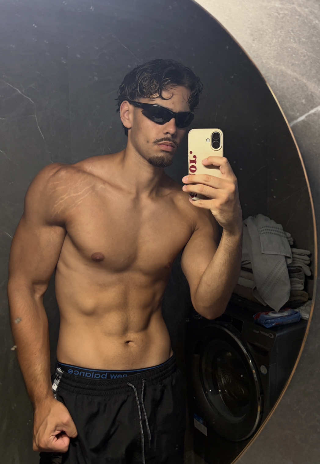 @manoxil