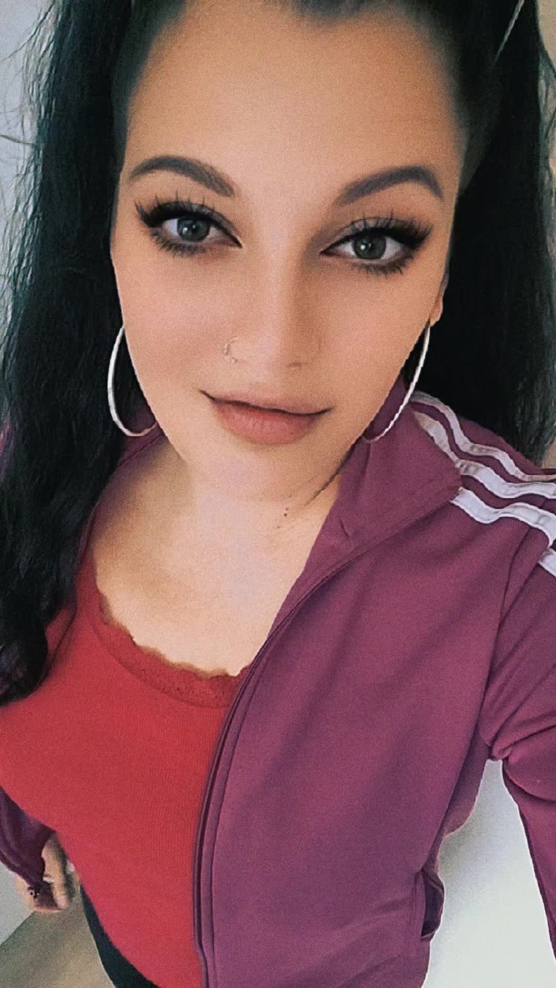 @Королева Хаоса ✌️