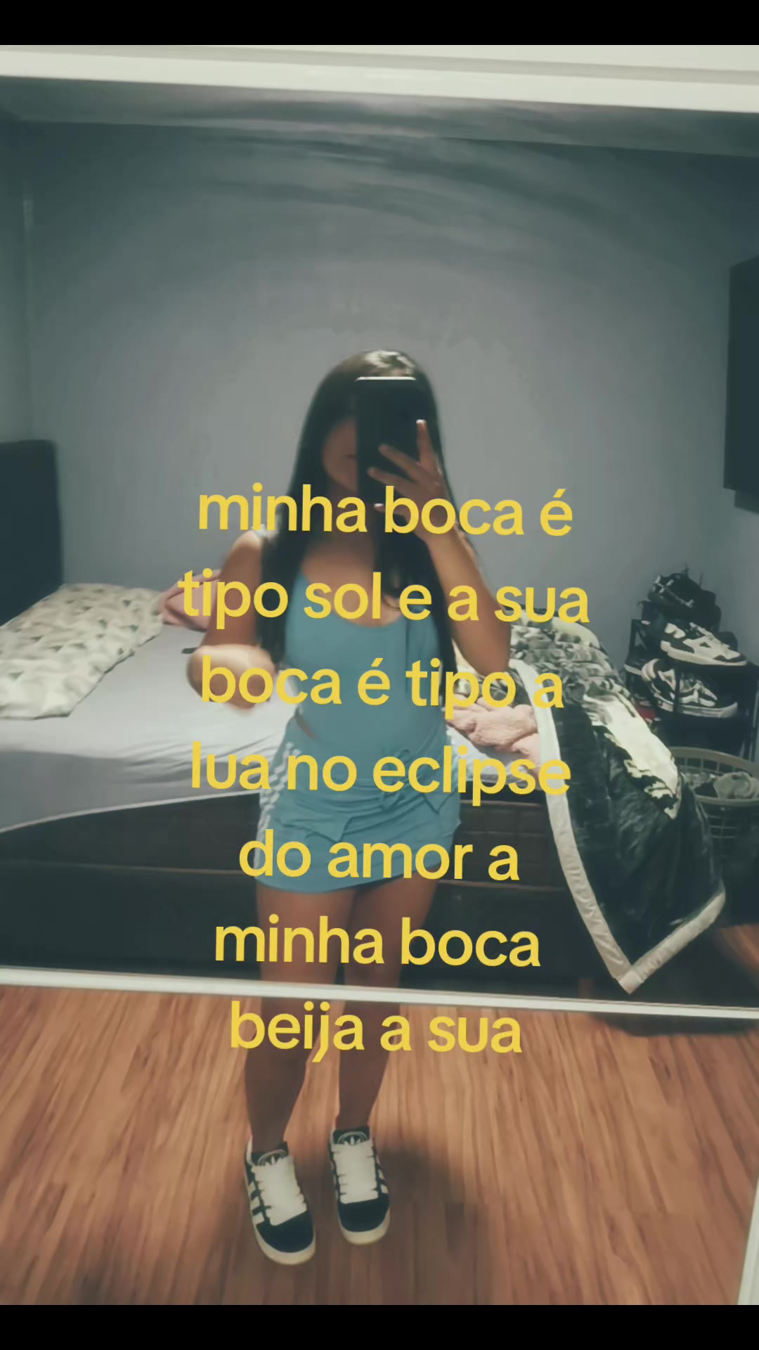 @ɹoɯɐ