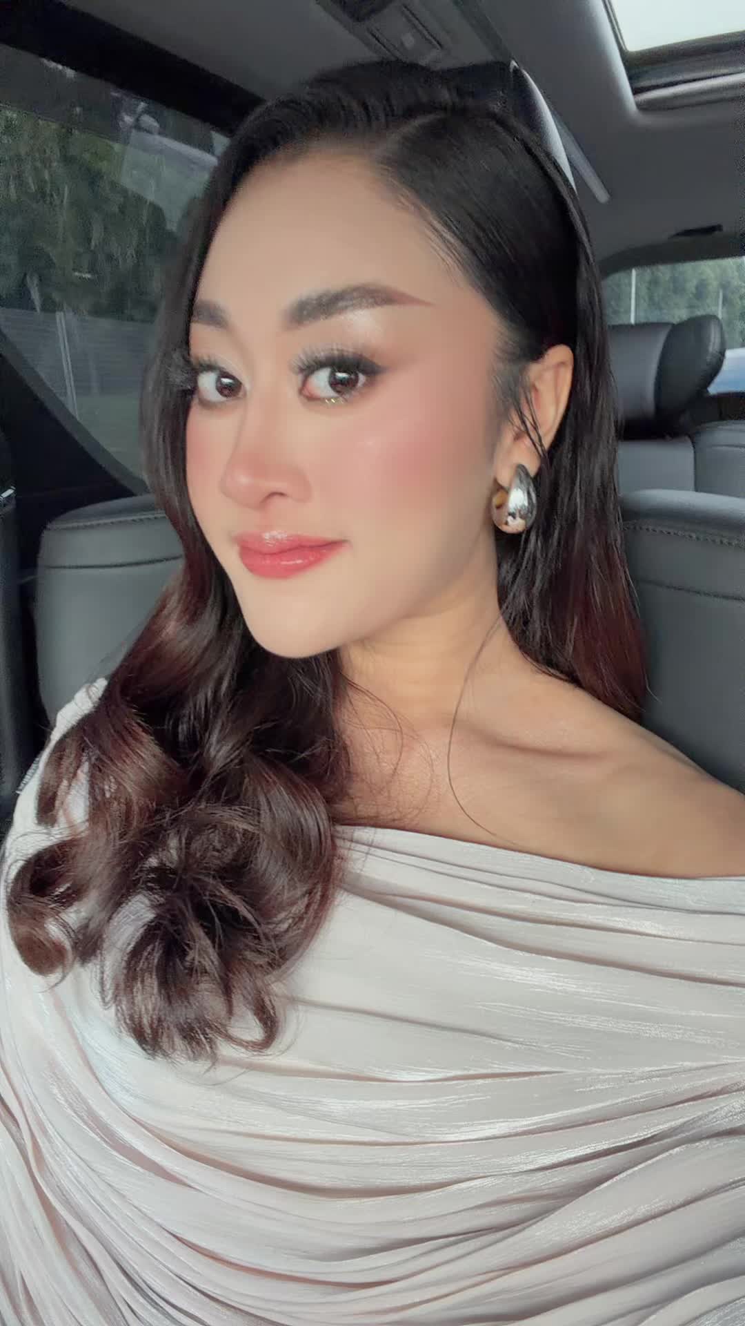 @Aisharetno
