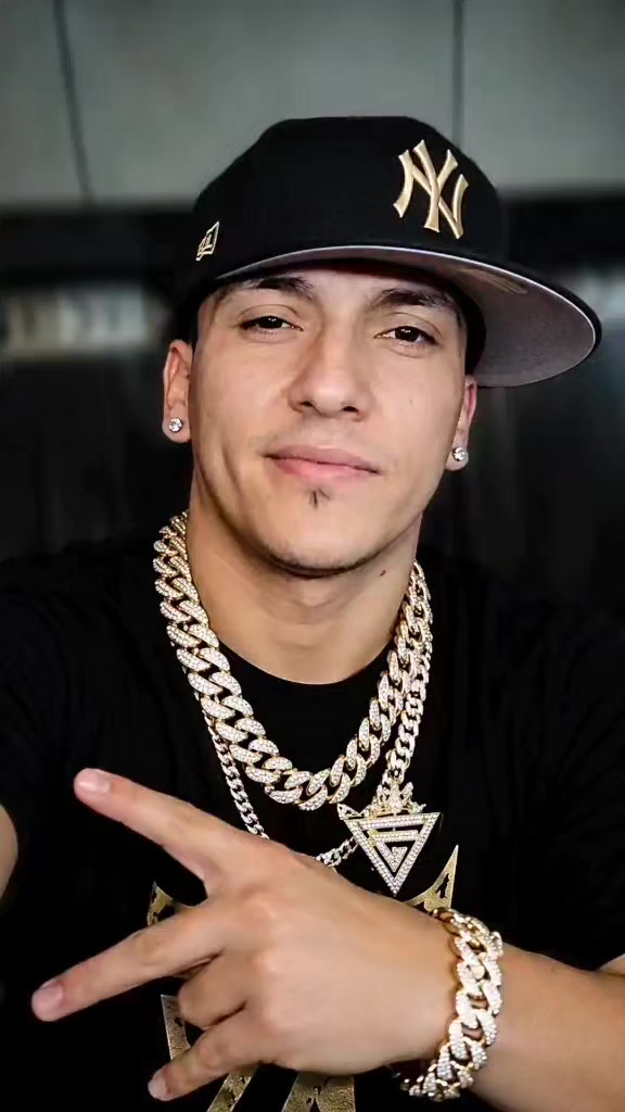 @Carlos Romero