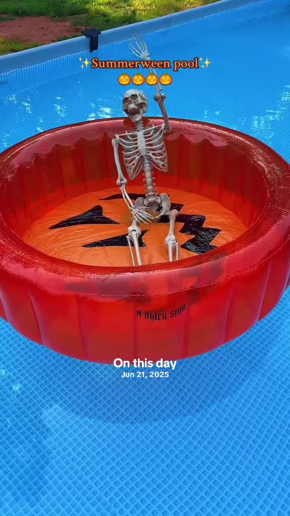 @Spooky Sara🦇🎃