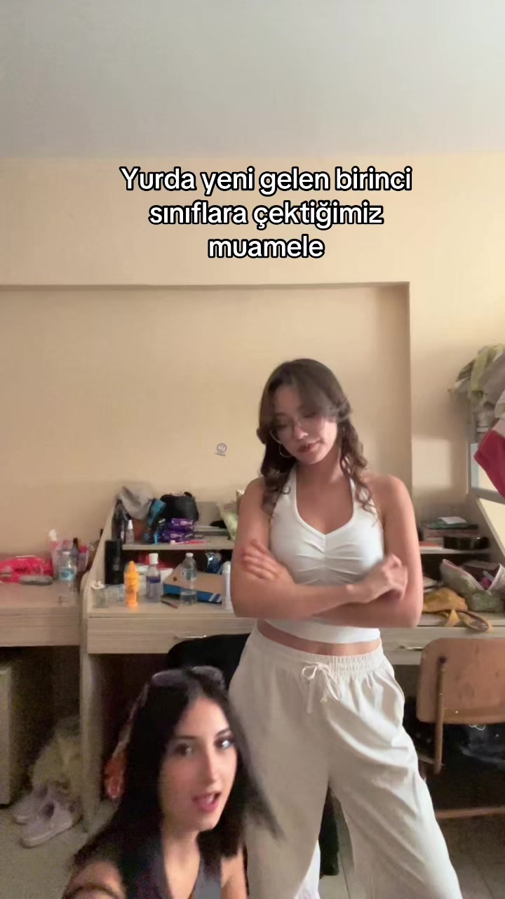 @Ayşenur