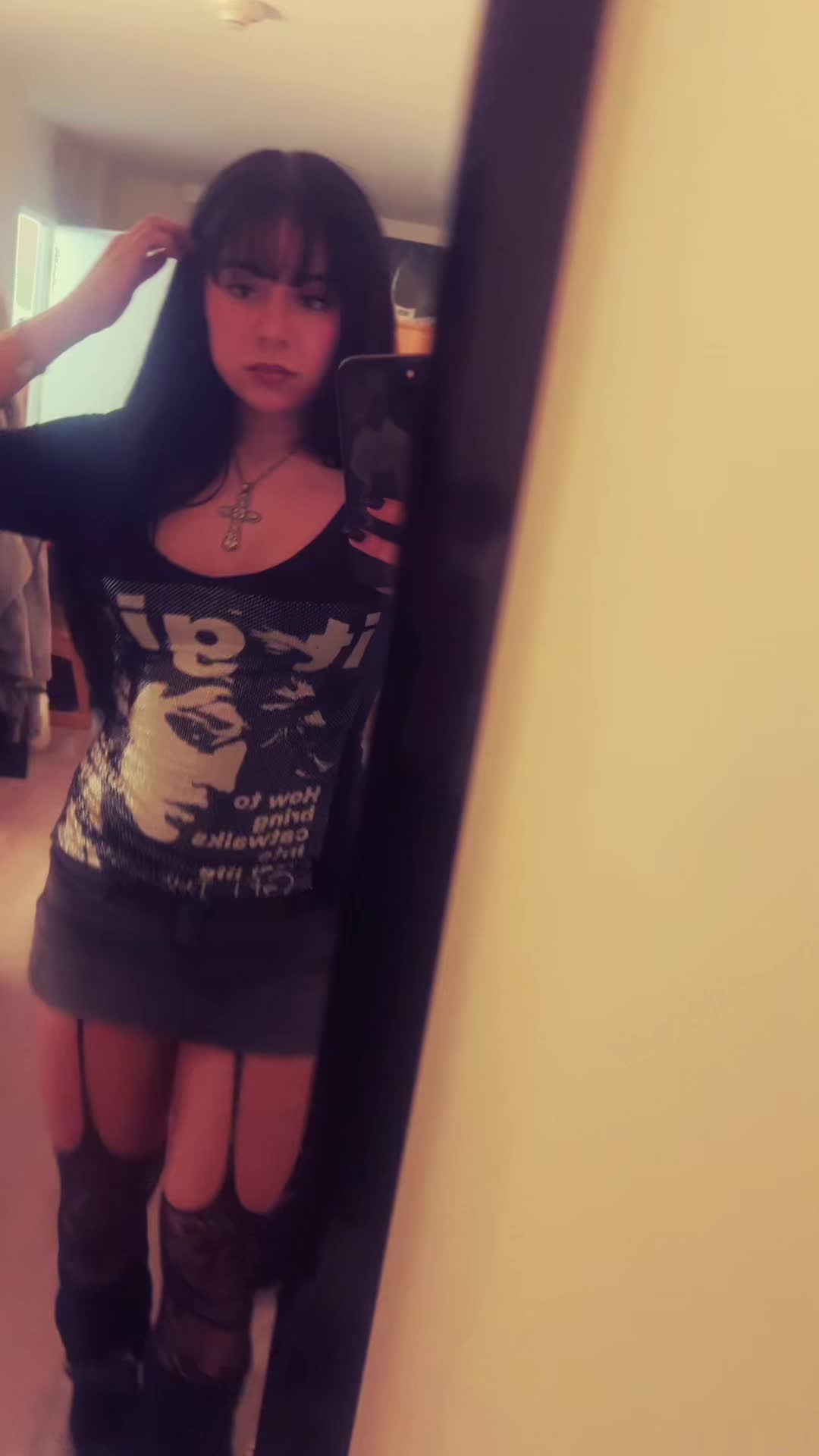 @christi&ntilde;a