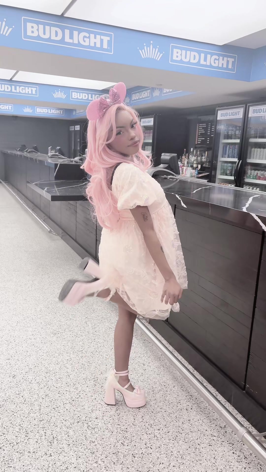 @hellomsdivakitty