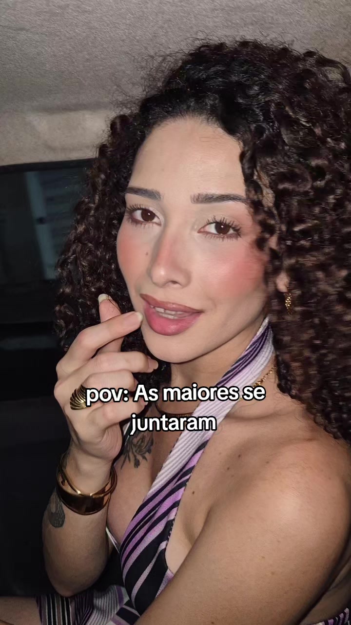 @Elly
