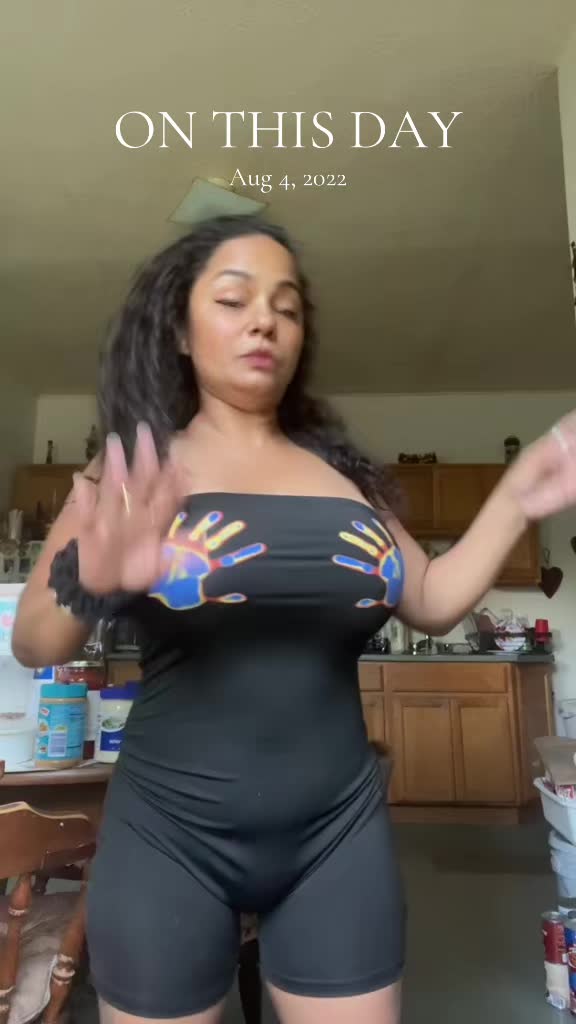@QueenCandyKane