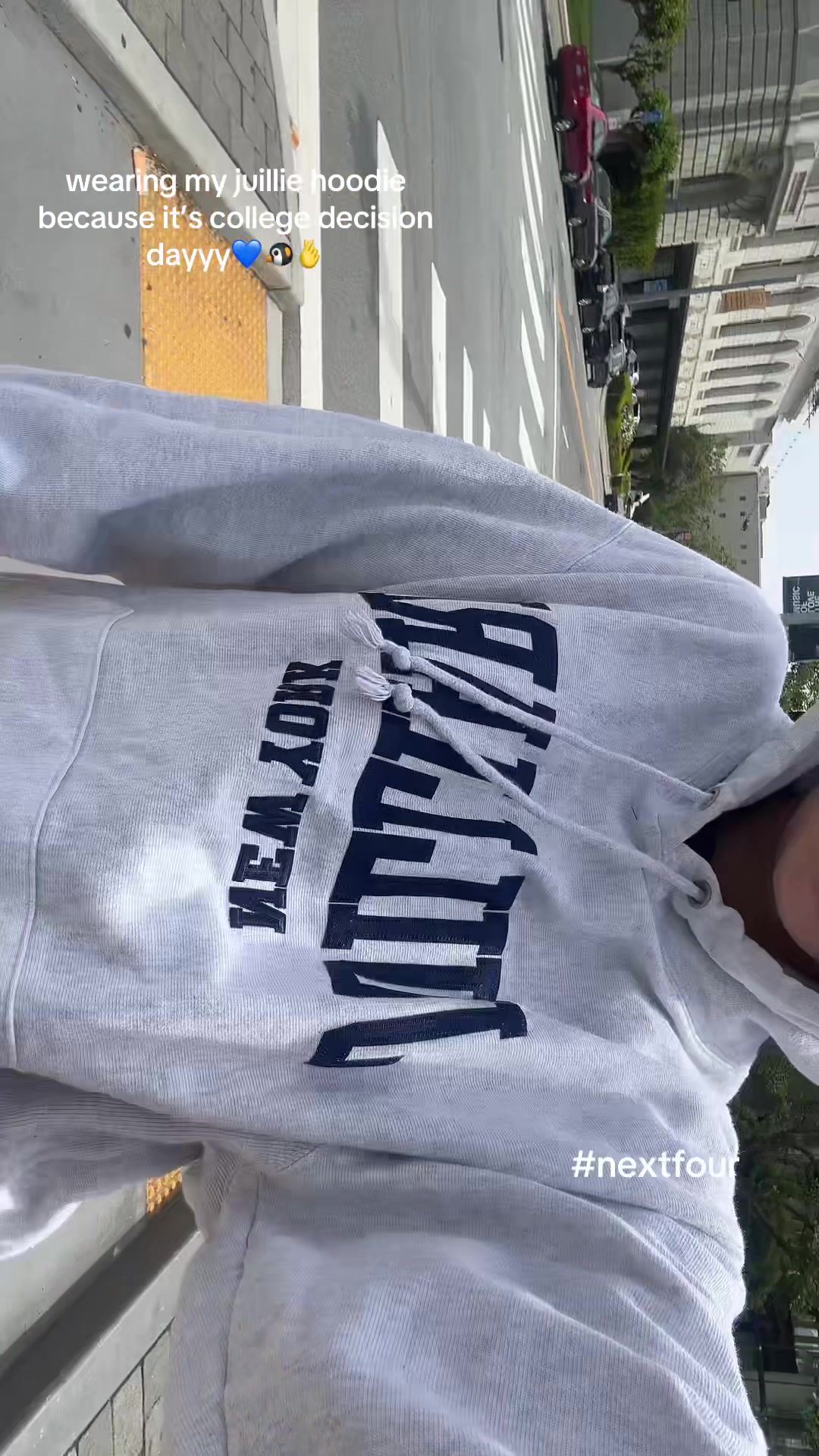 @izhoward