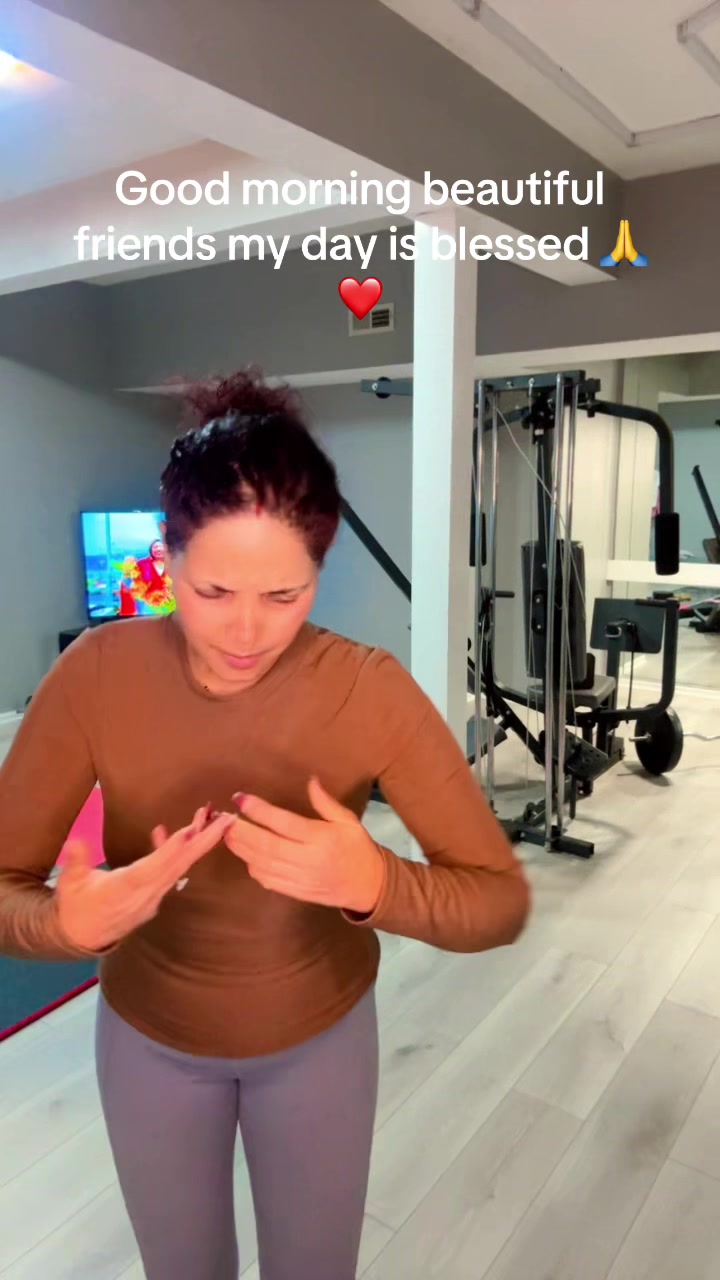 @Sanu Adhikari ❤️🙏👩&zwj;❤️&zwj;💋&zwj;👩