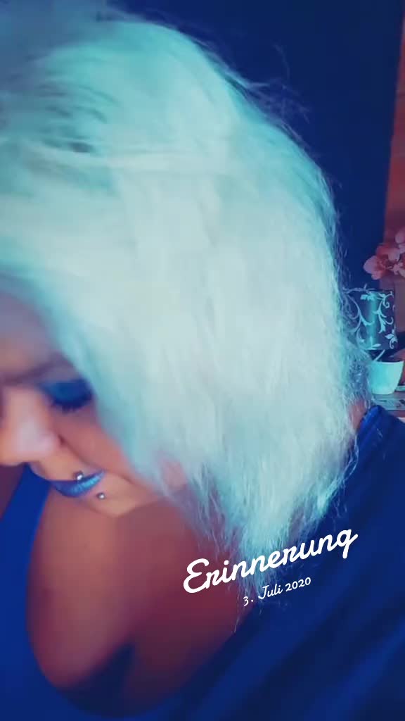 @RoteZoora