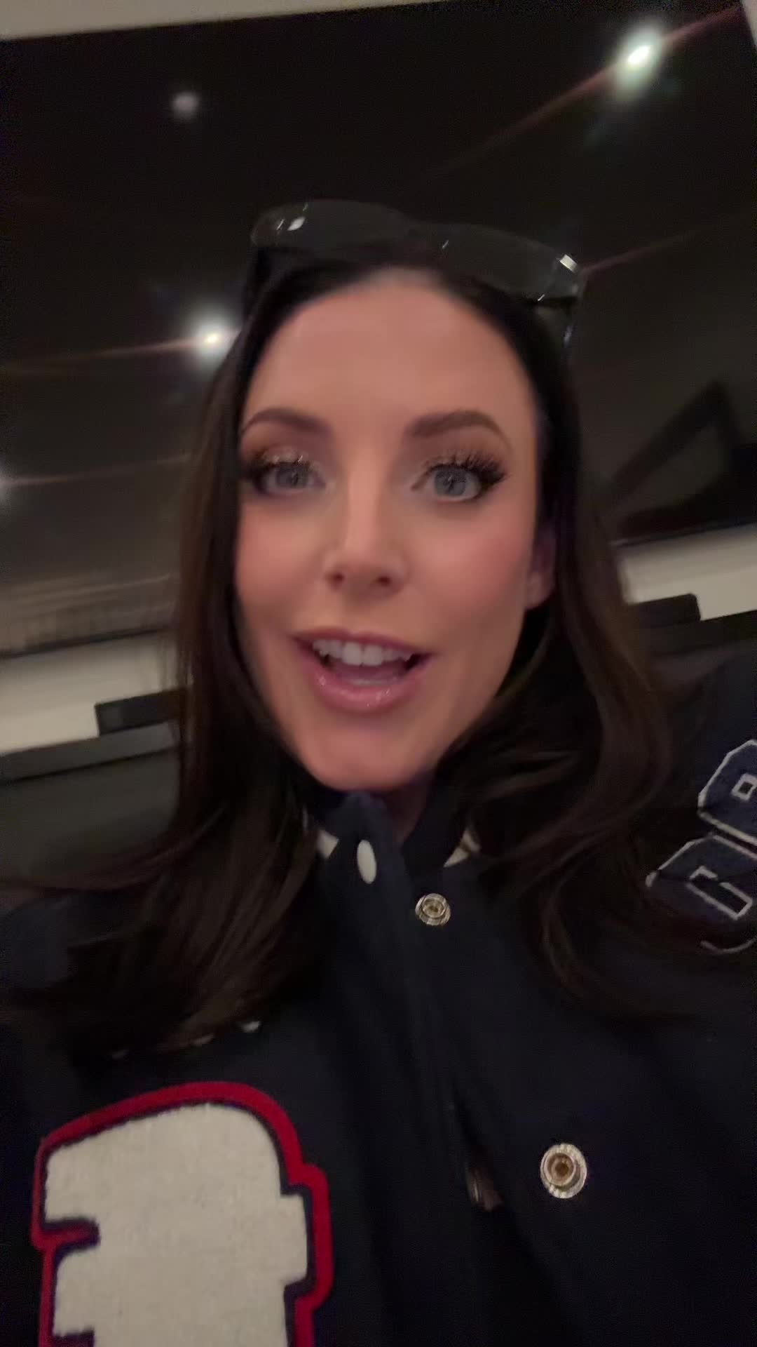 @Angela White