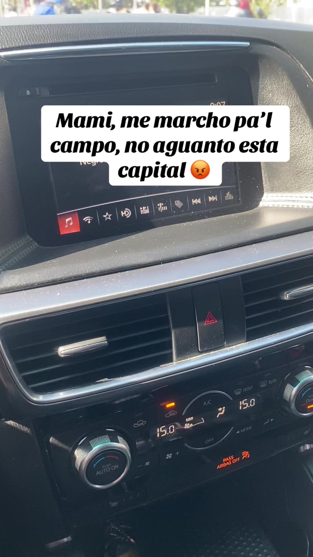 @soloseviveunavez9102