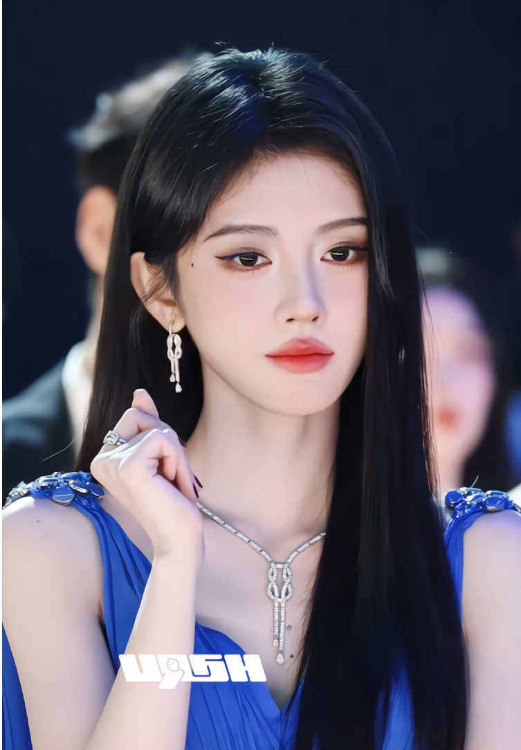 @⟡ 𝗟𝗔𝗗𝗬 𝗝𝗨𝗝𝗜𝗡𝗚𝗬𝗜 ⟡