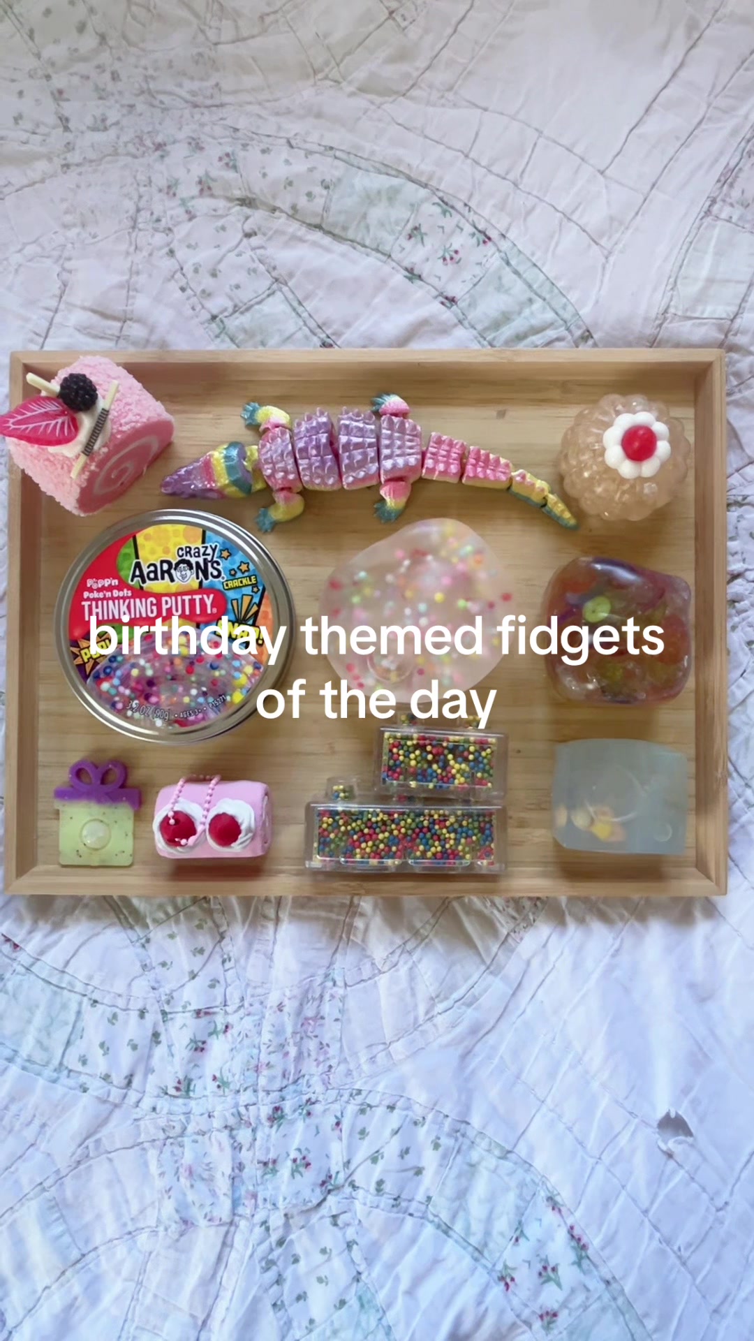 @amimi fidgets (*´꒳`*)