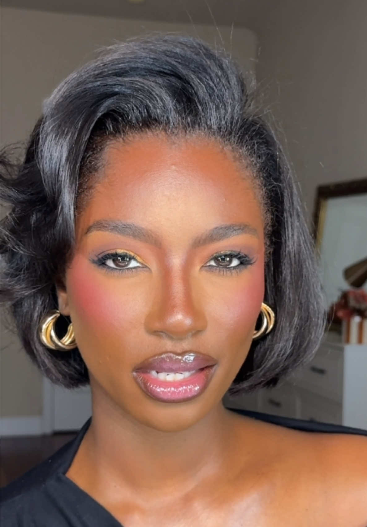 @Kayla B | Beauty Creator✨