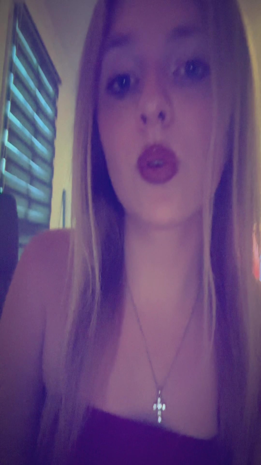 @Bella