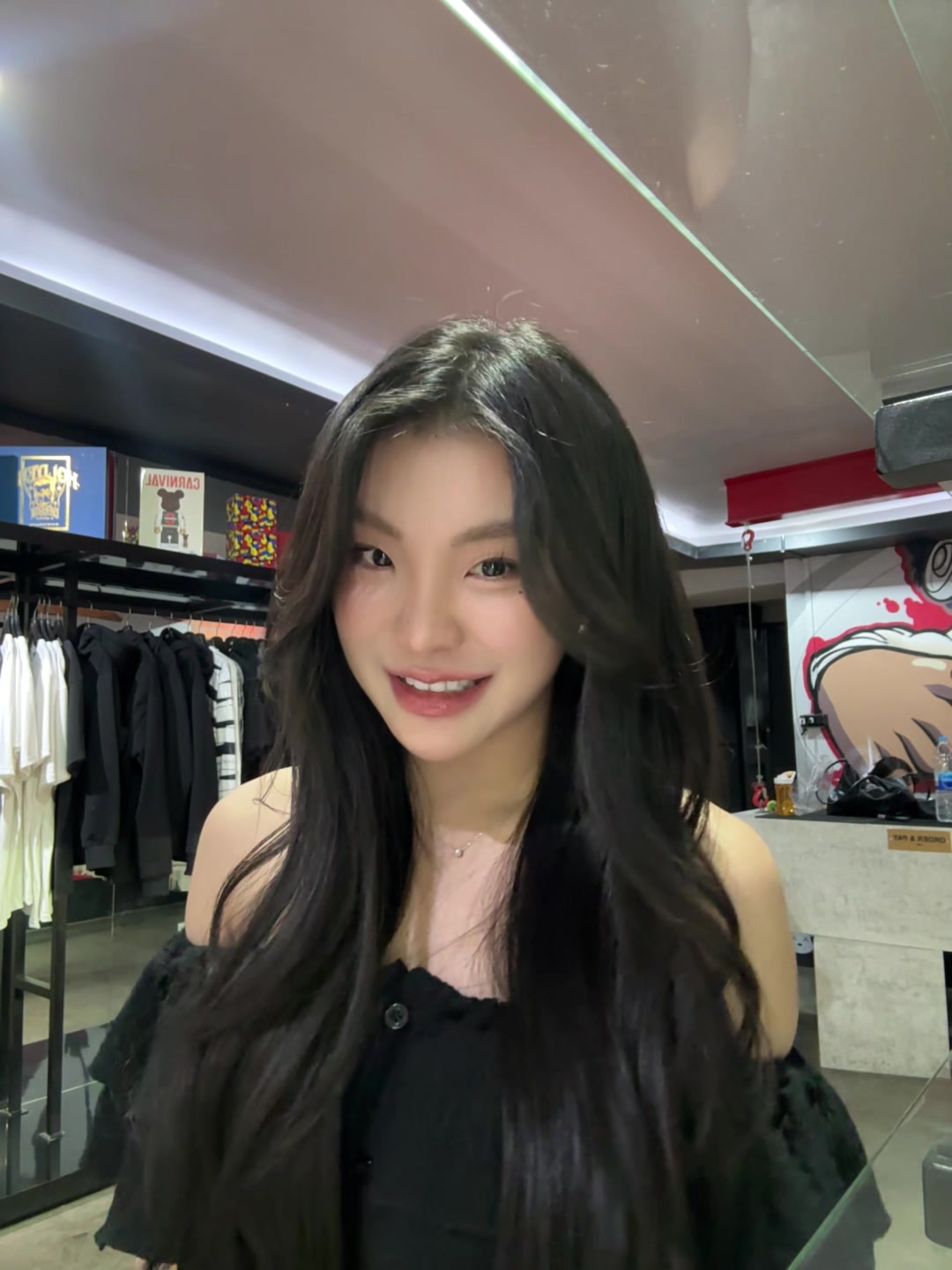 @MoMomay