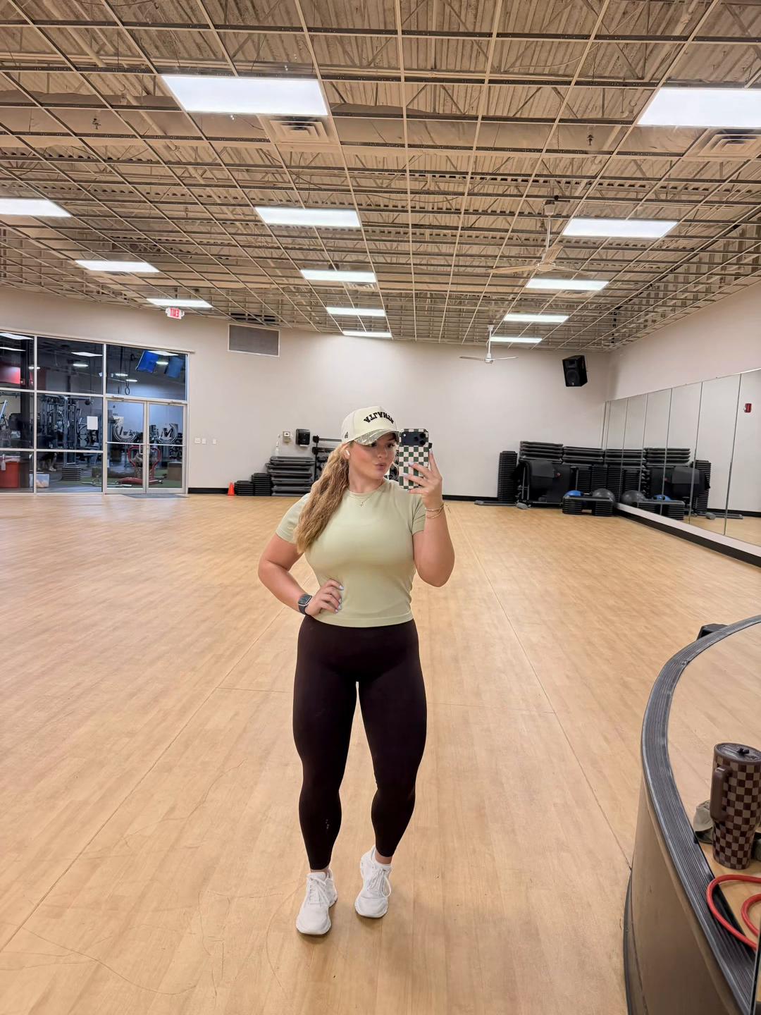 @AKKK🖤