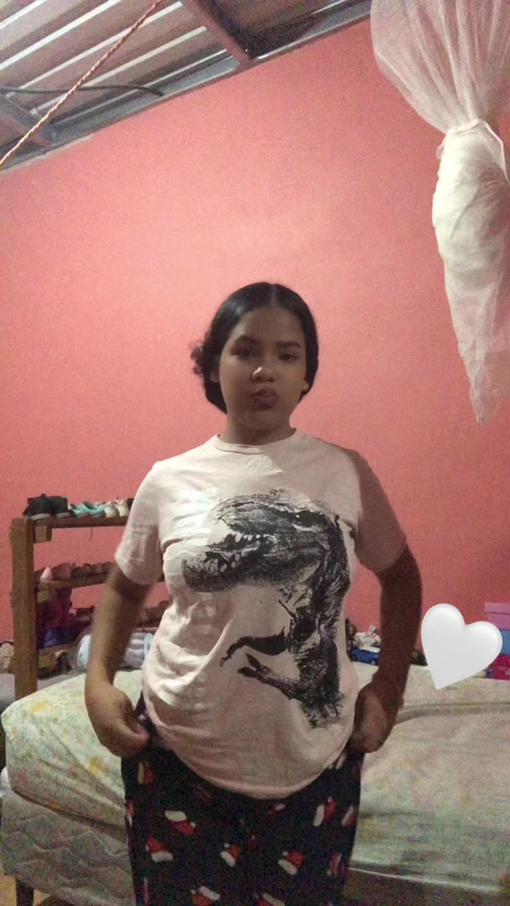 @Ela🌷💚
