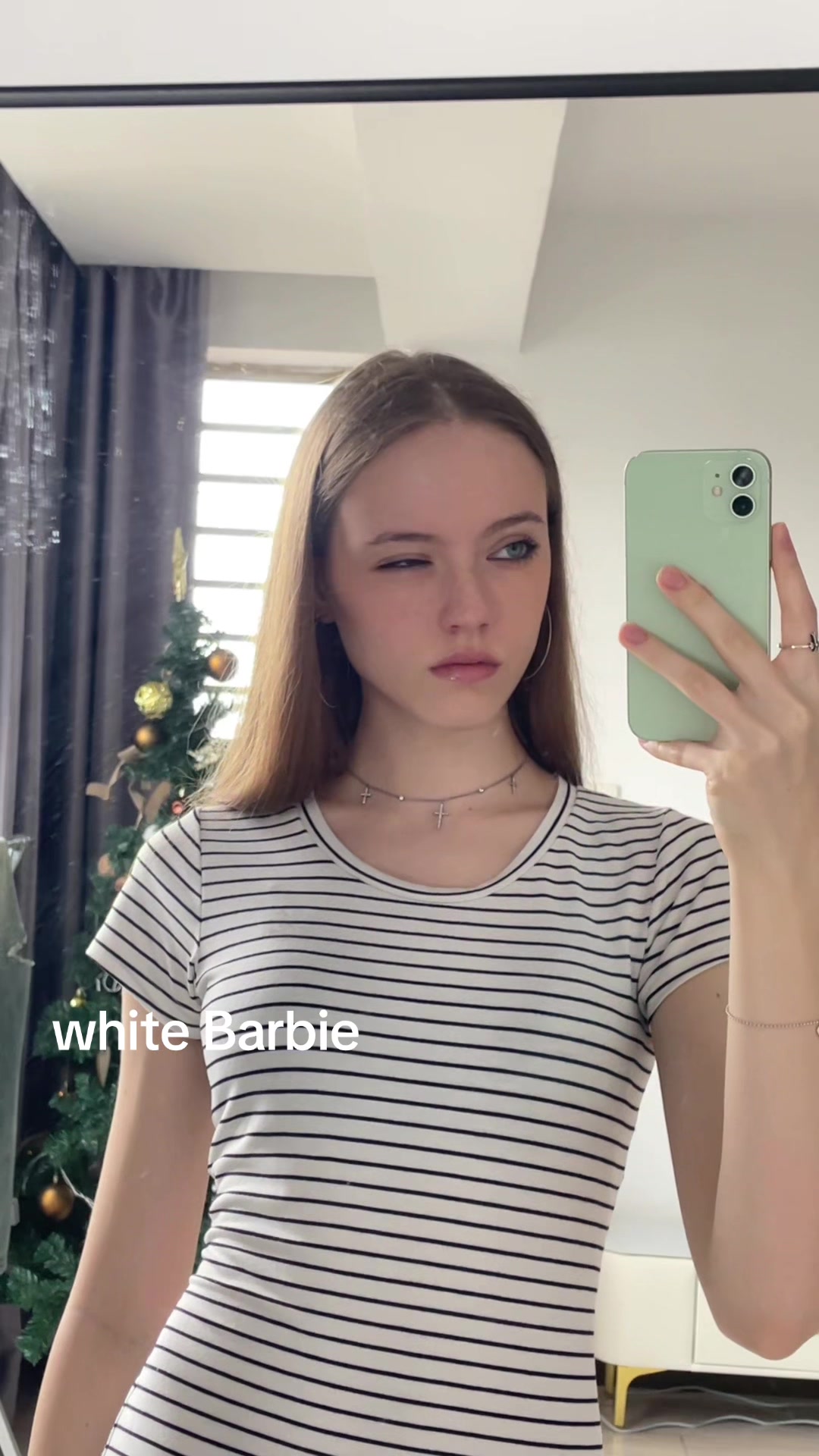 @ℳ𝒶𝓇𝒾𝒶_ℬ𝓊𝓏𝓏