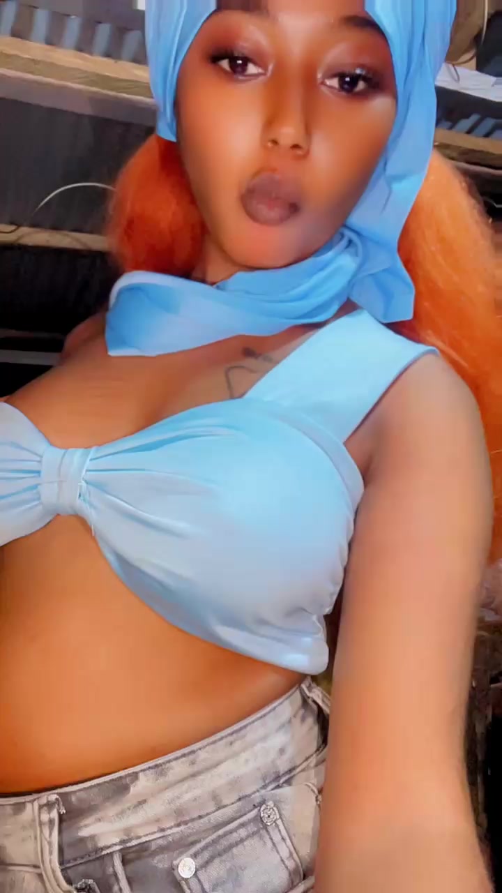 @Yasmine Oulaï