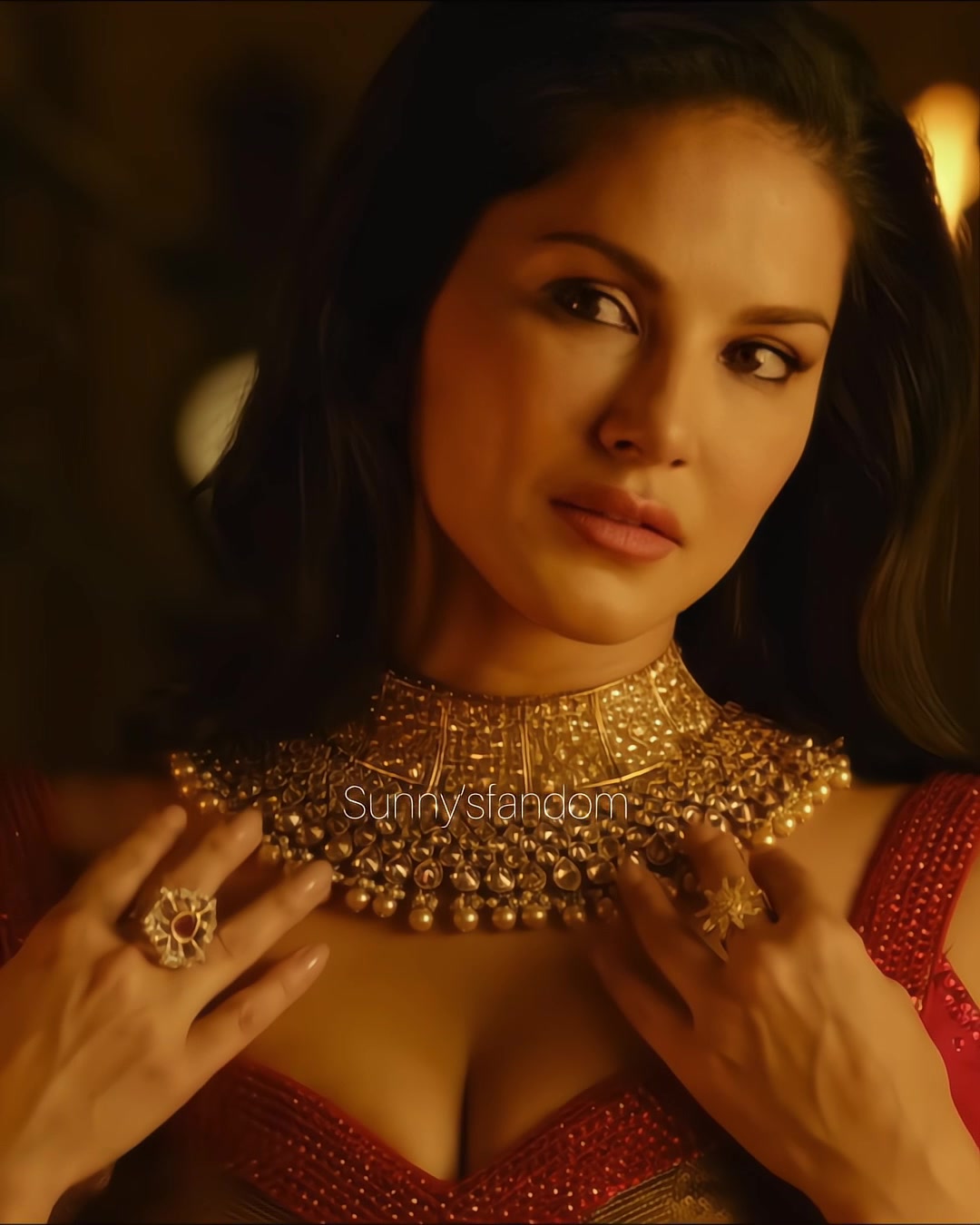 @SunnyLeone