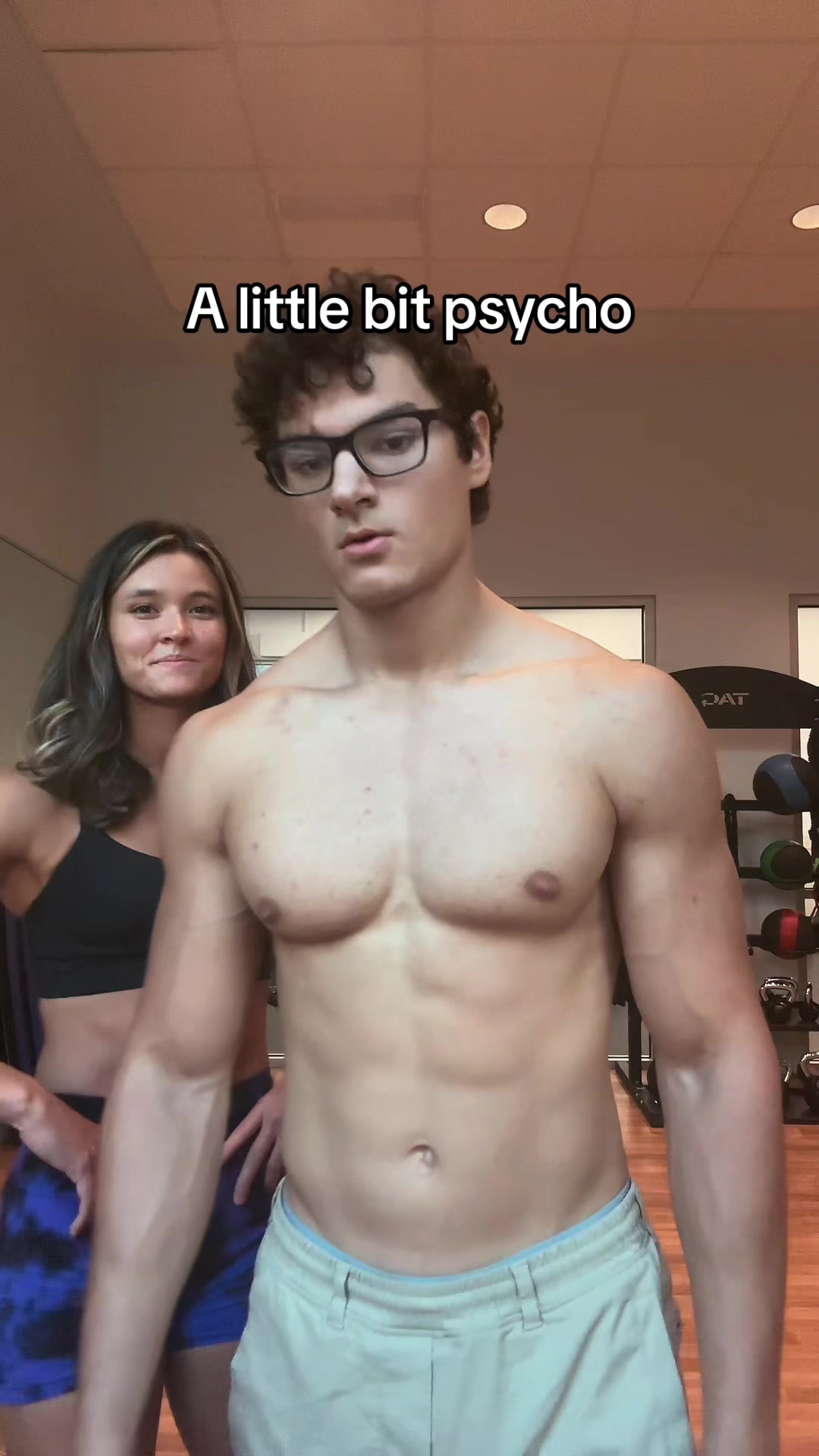@Shoulder Queen