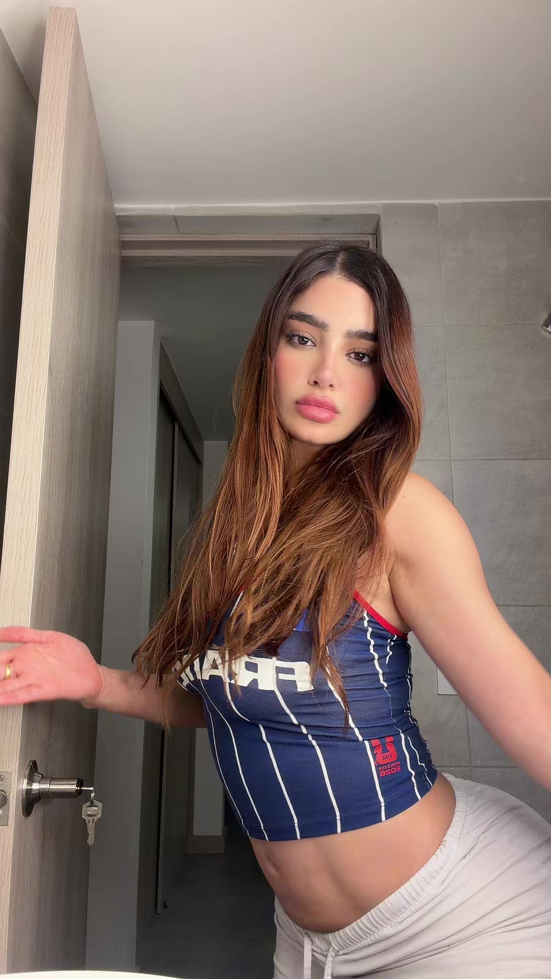 @Laura sahar
