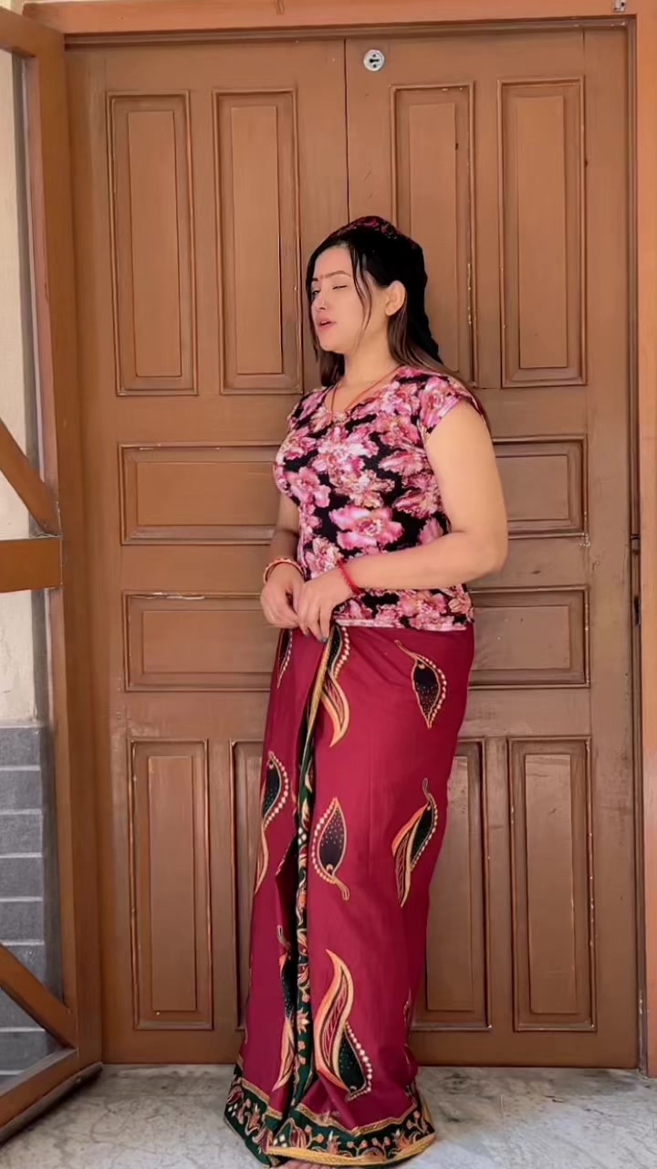 @Tika jaisi 🧿 राधे राधे 🦚🙏