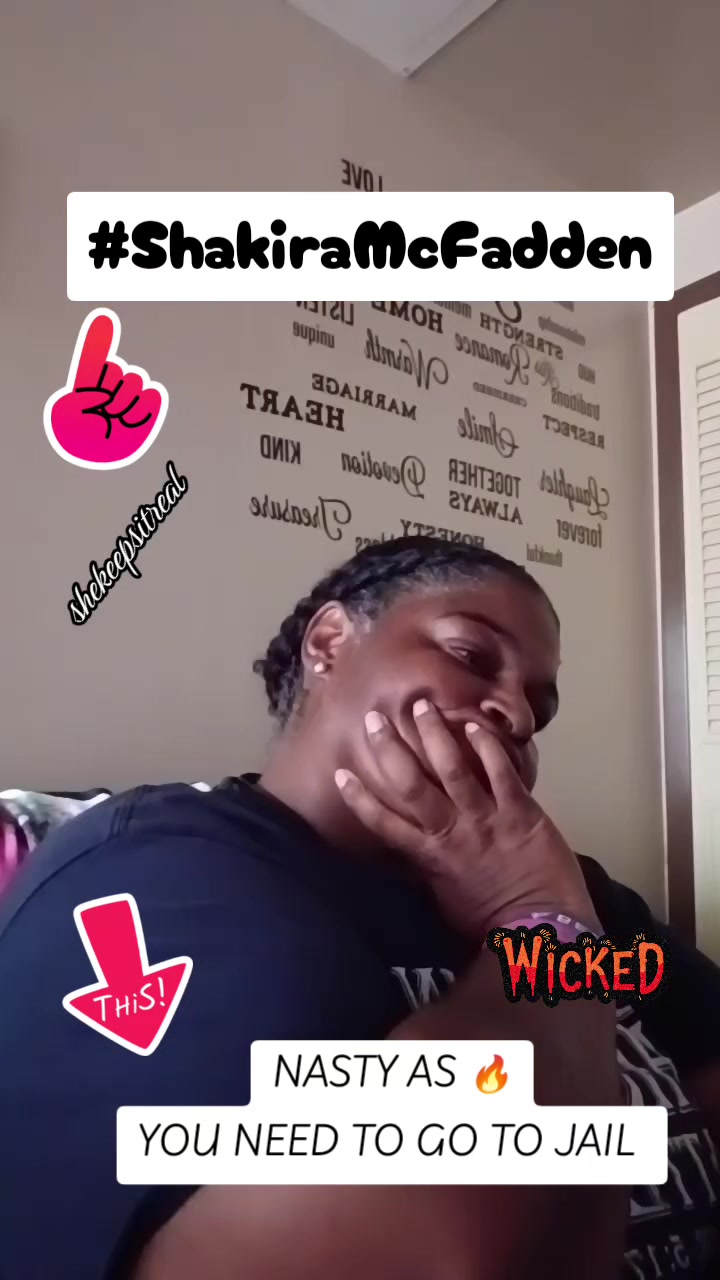 @(She Keeps It Real)
