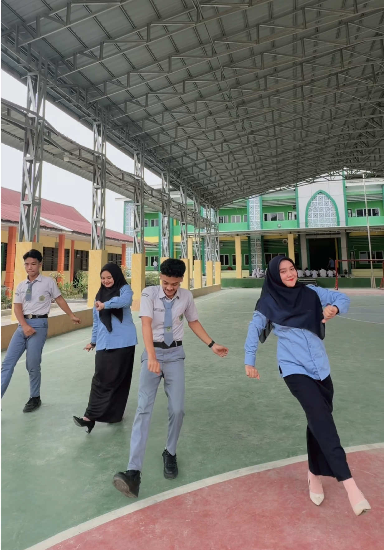 @Meiliza Hijratti S.Pd