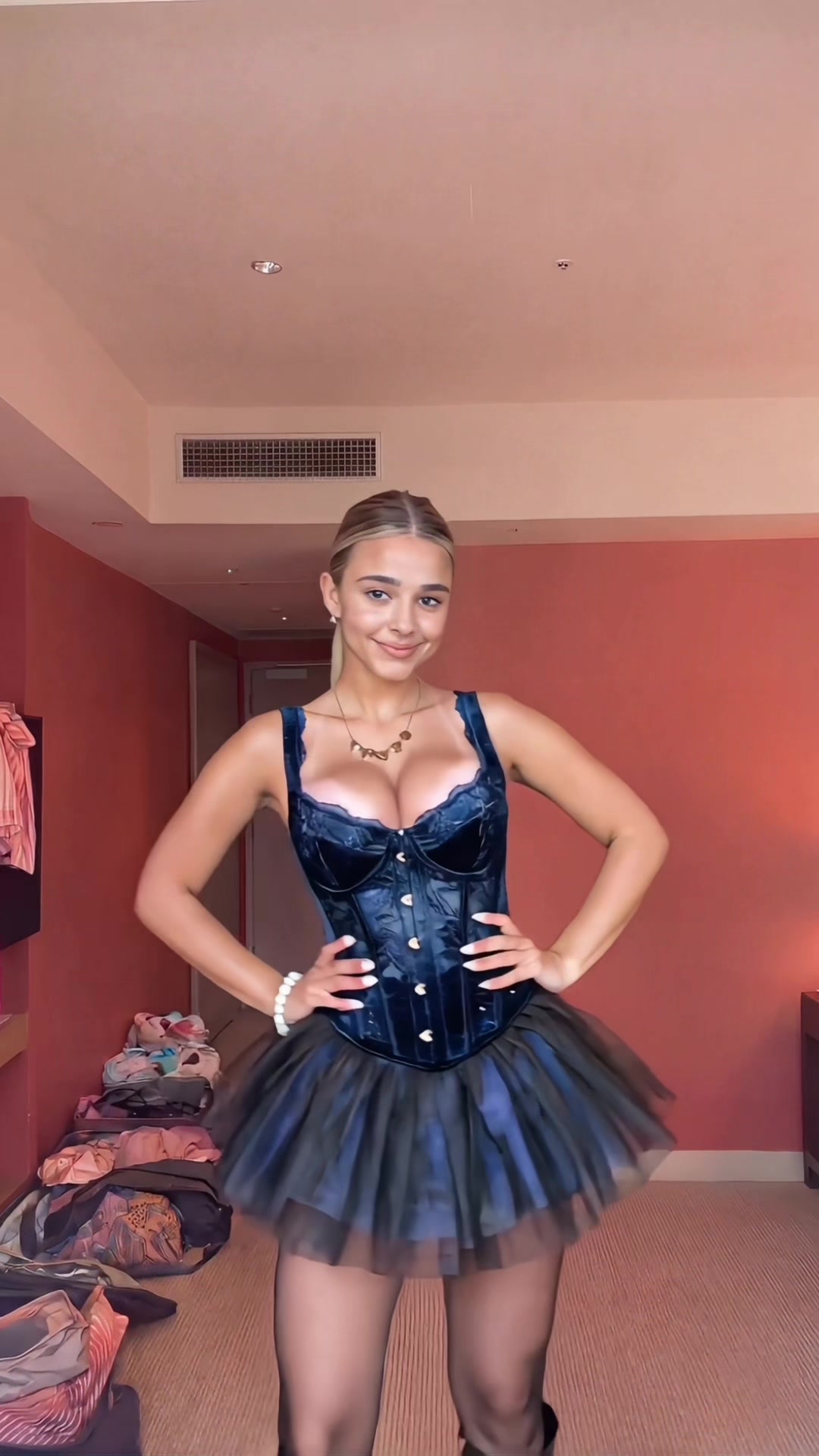 @Lily