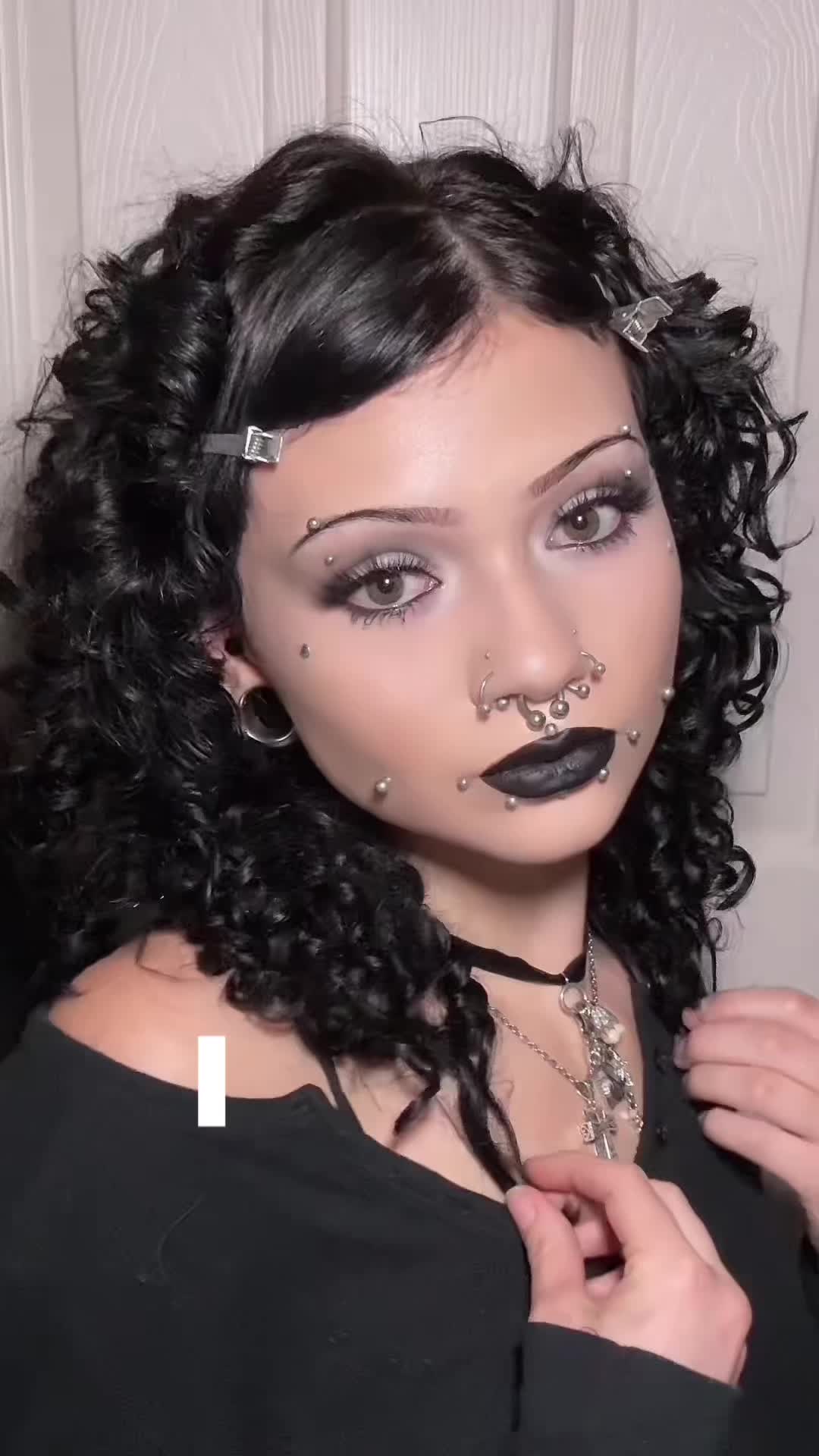 @miss.porcelain_
