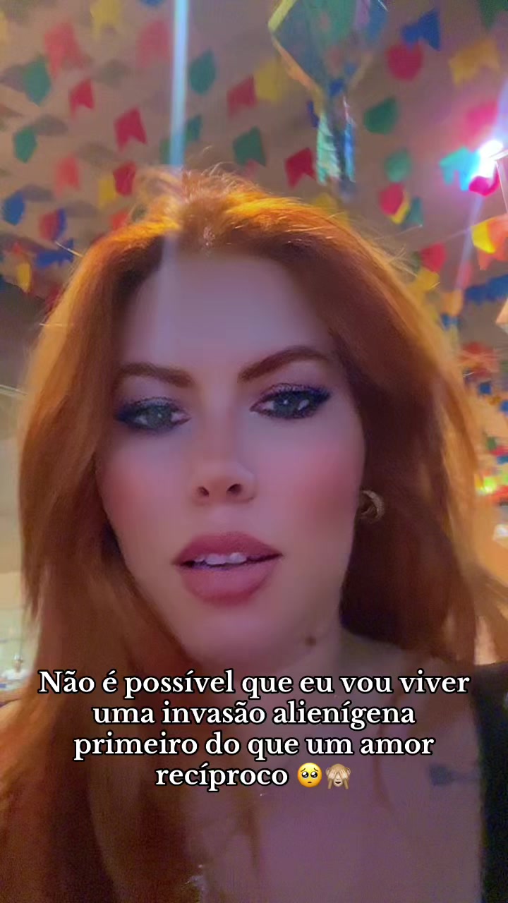 @D&eacute;bora Farias