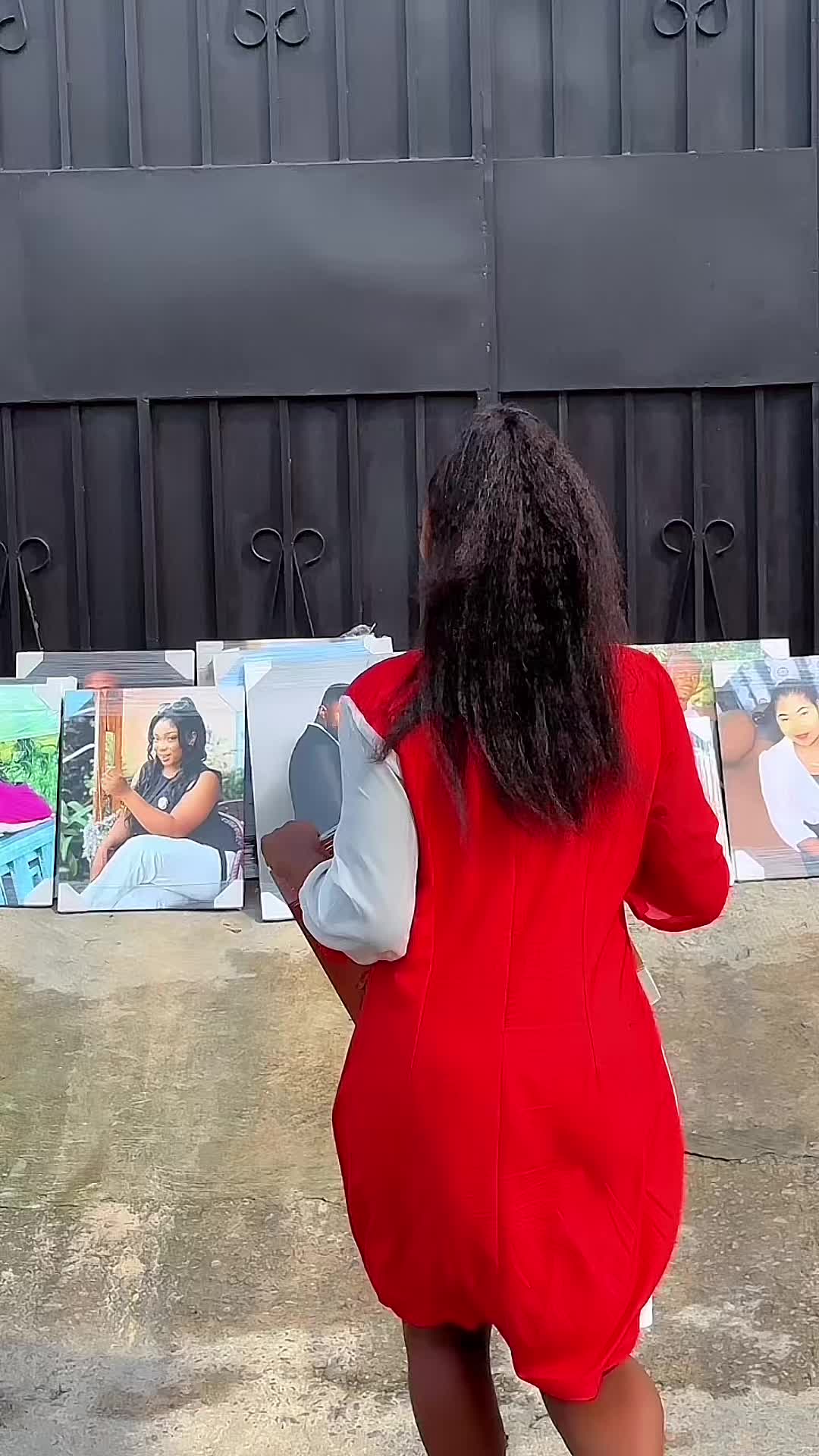 @Muanabilaka.com
