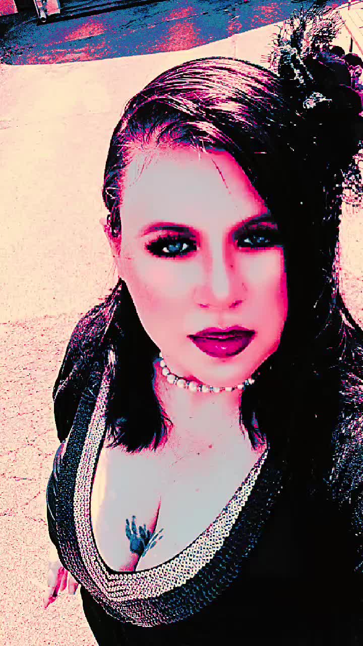 @queen of darkness