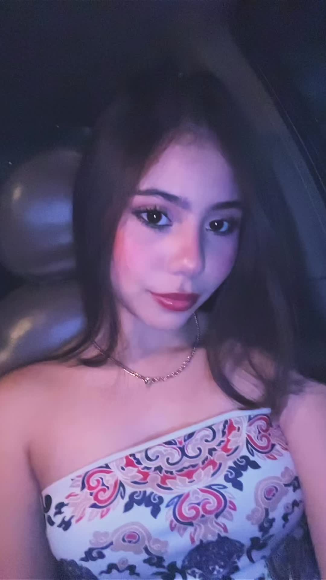 @isabella