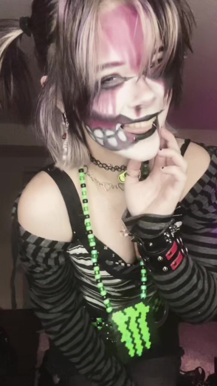 @Monster_Energy_Lover!!XD