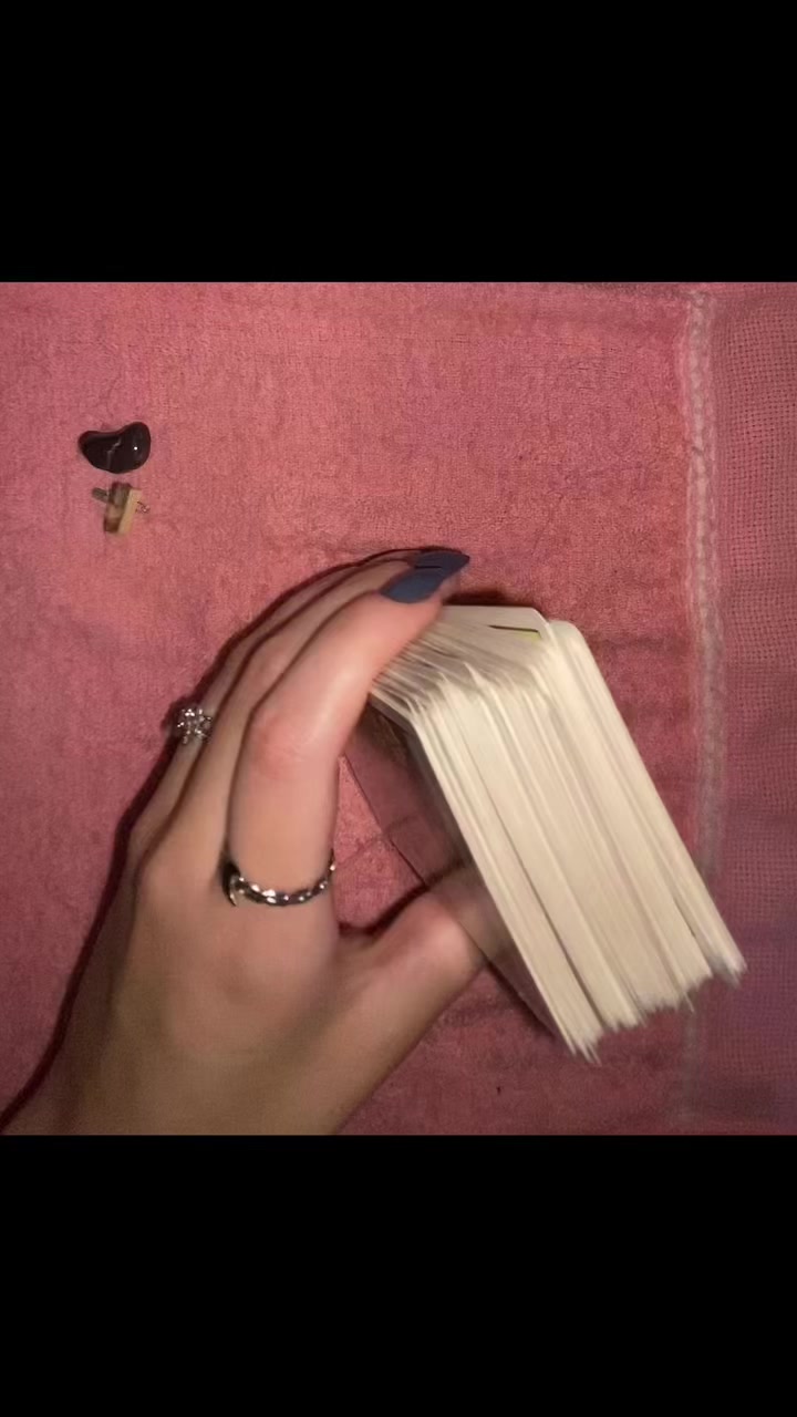 @dani | cartomante ✮⋆˙