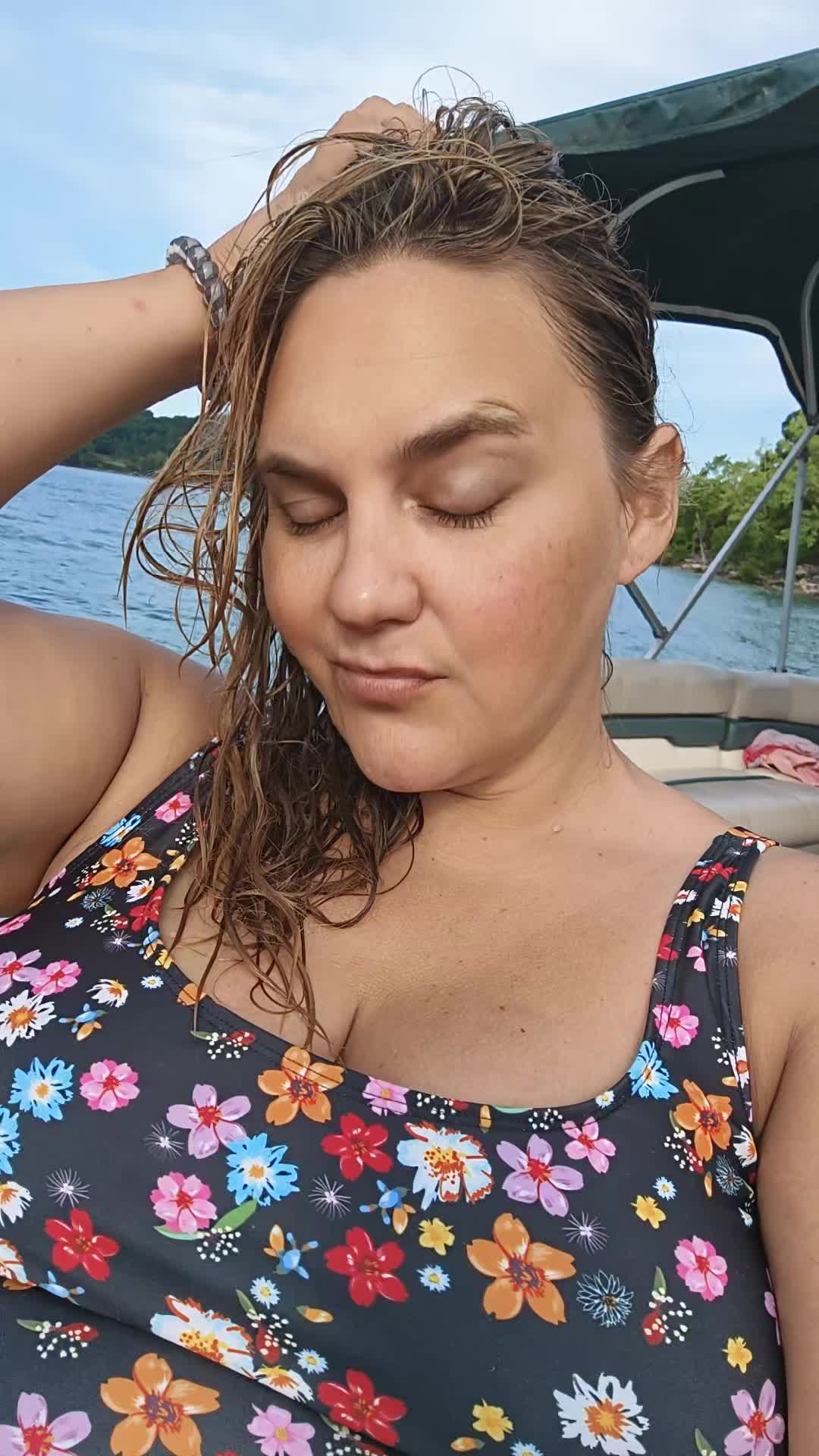 @AshleyChalet