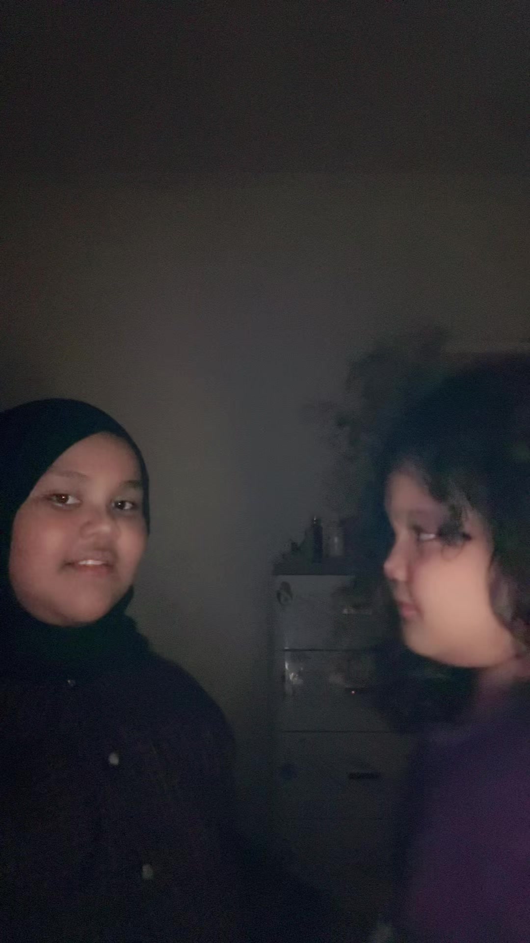 @Dyz_Syafiah