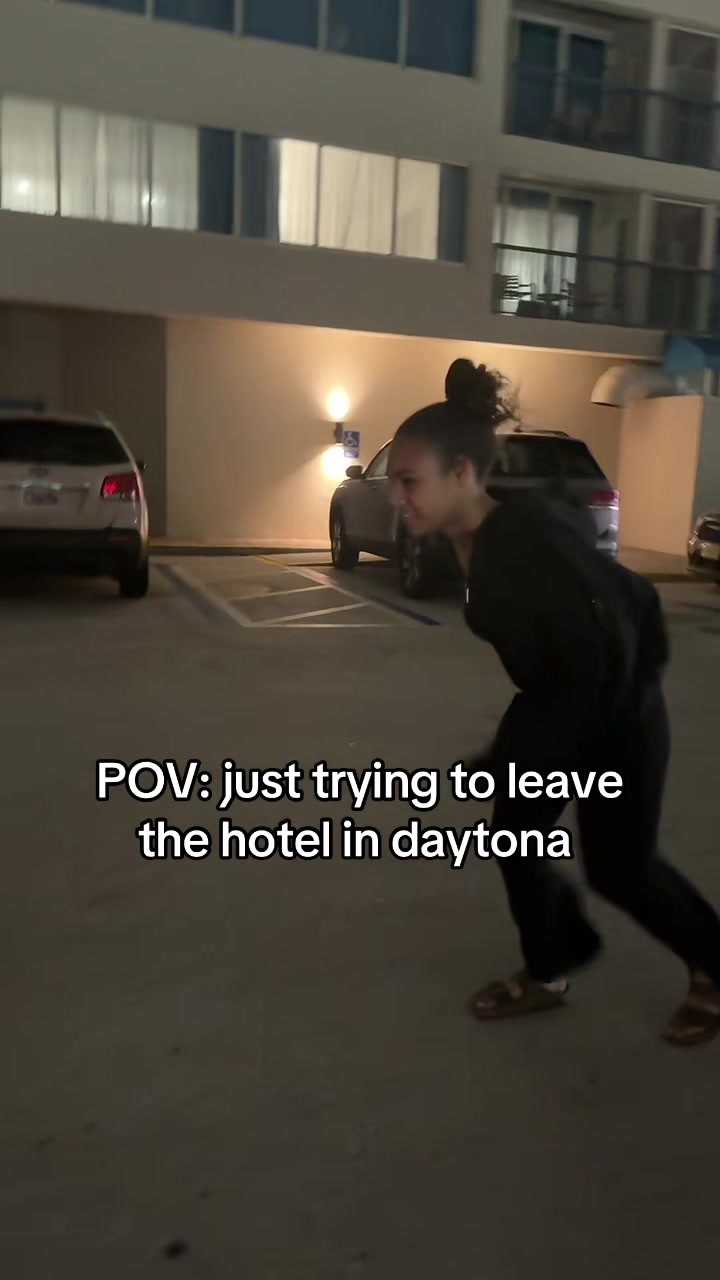 @1ivilouwho