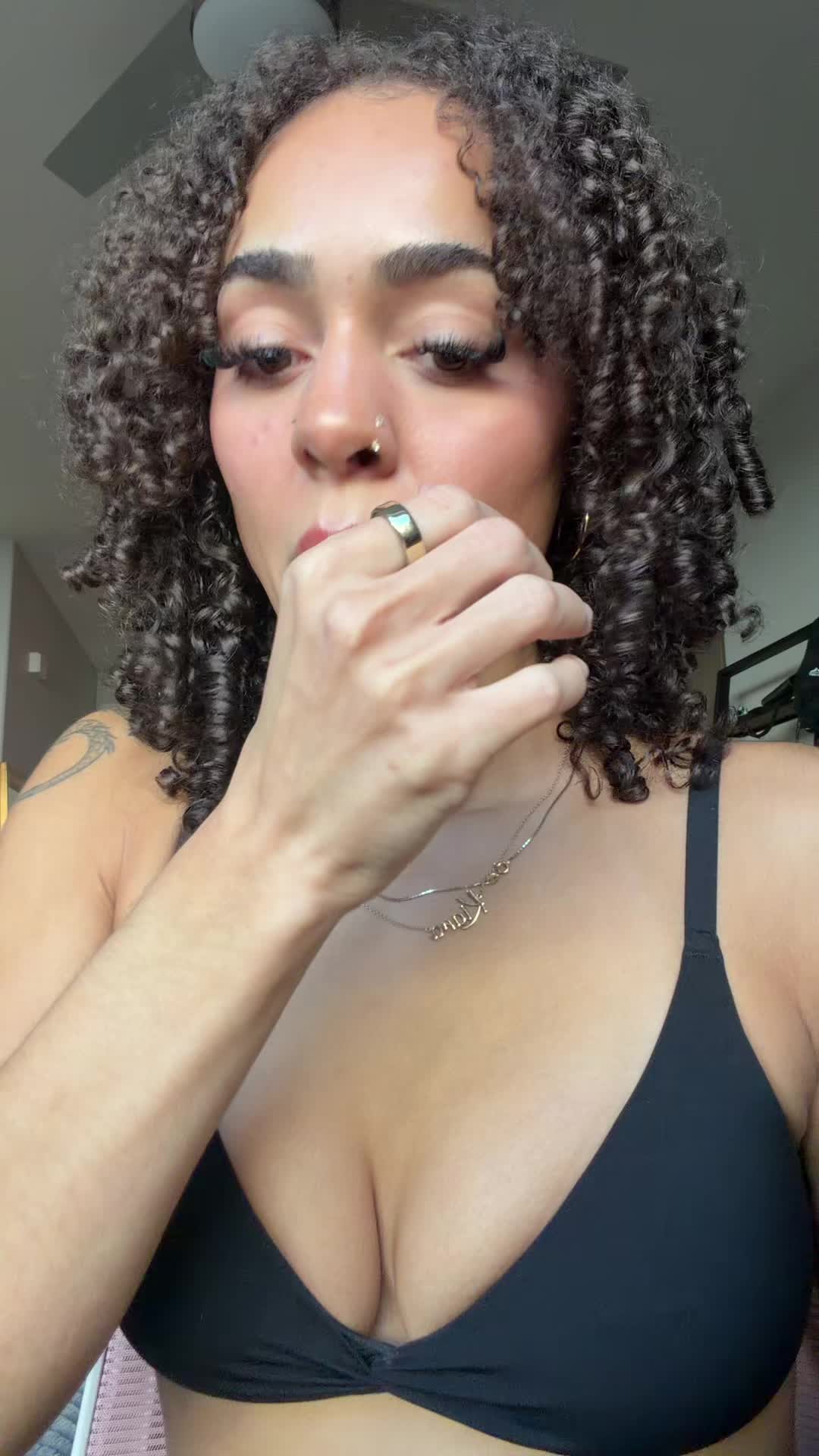 @kiaraafterhours