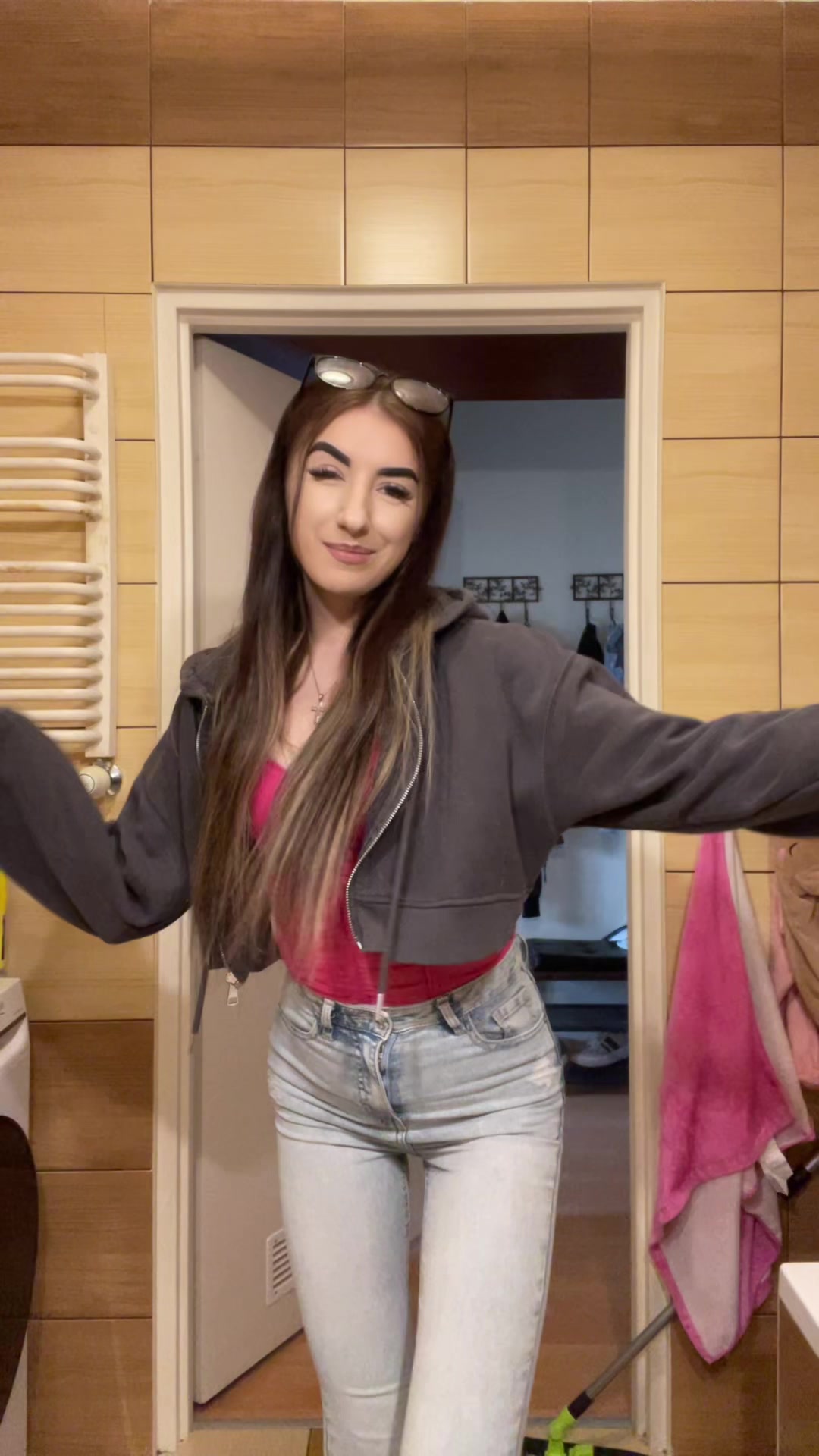 @_beluniaaa_