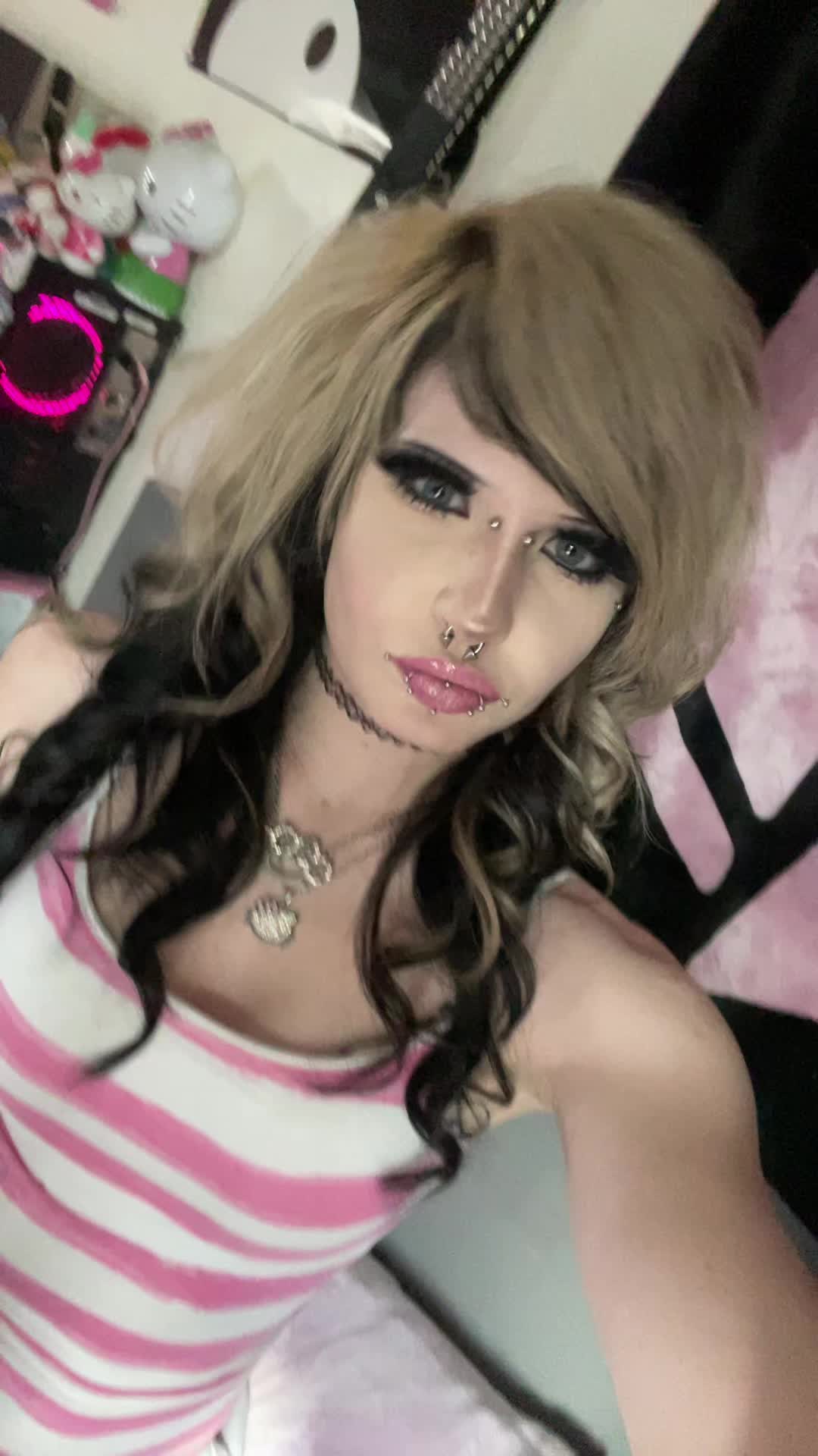 @danika🍭🎀
