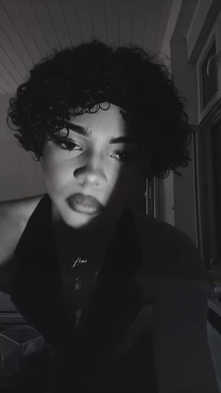 @♛𝒩ℴ𝒶𝒽♛