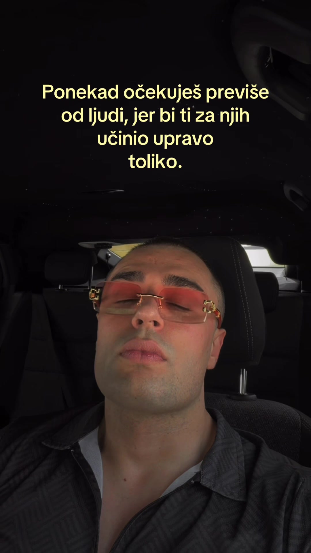 @V U K