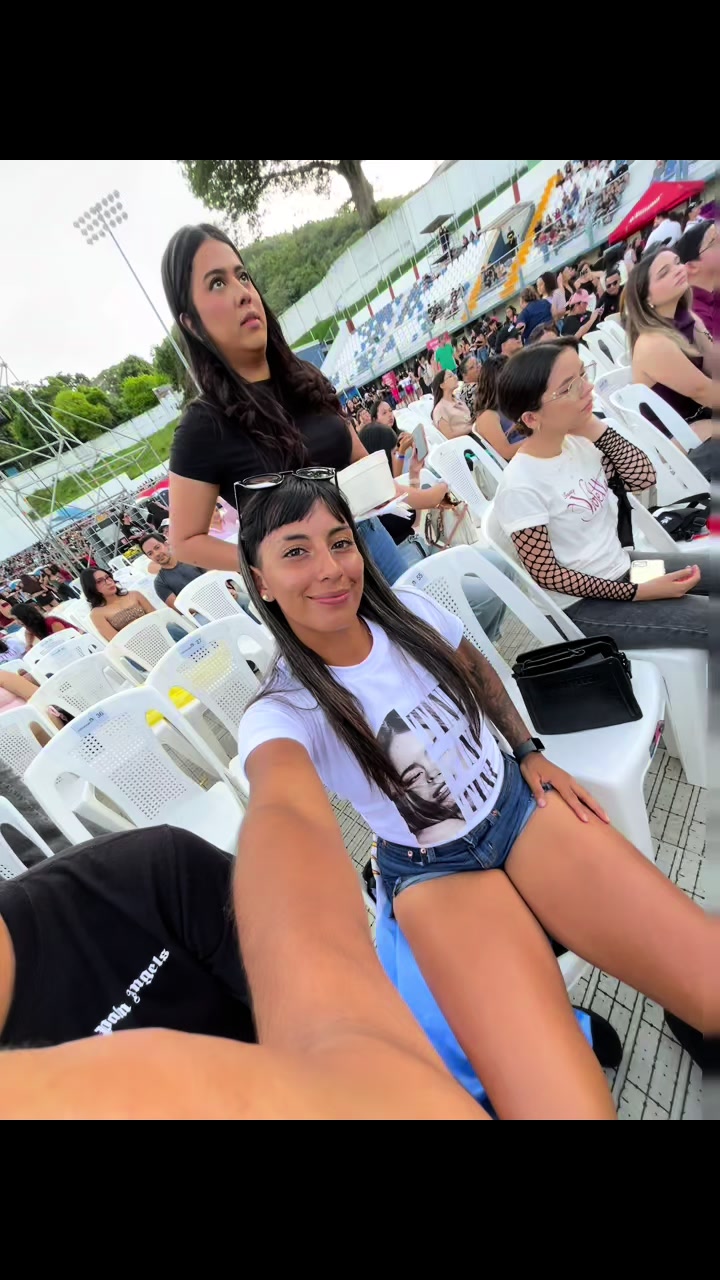 @Cande🇦🇷